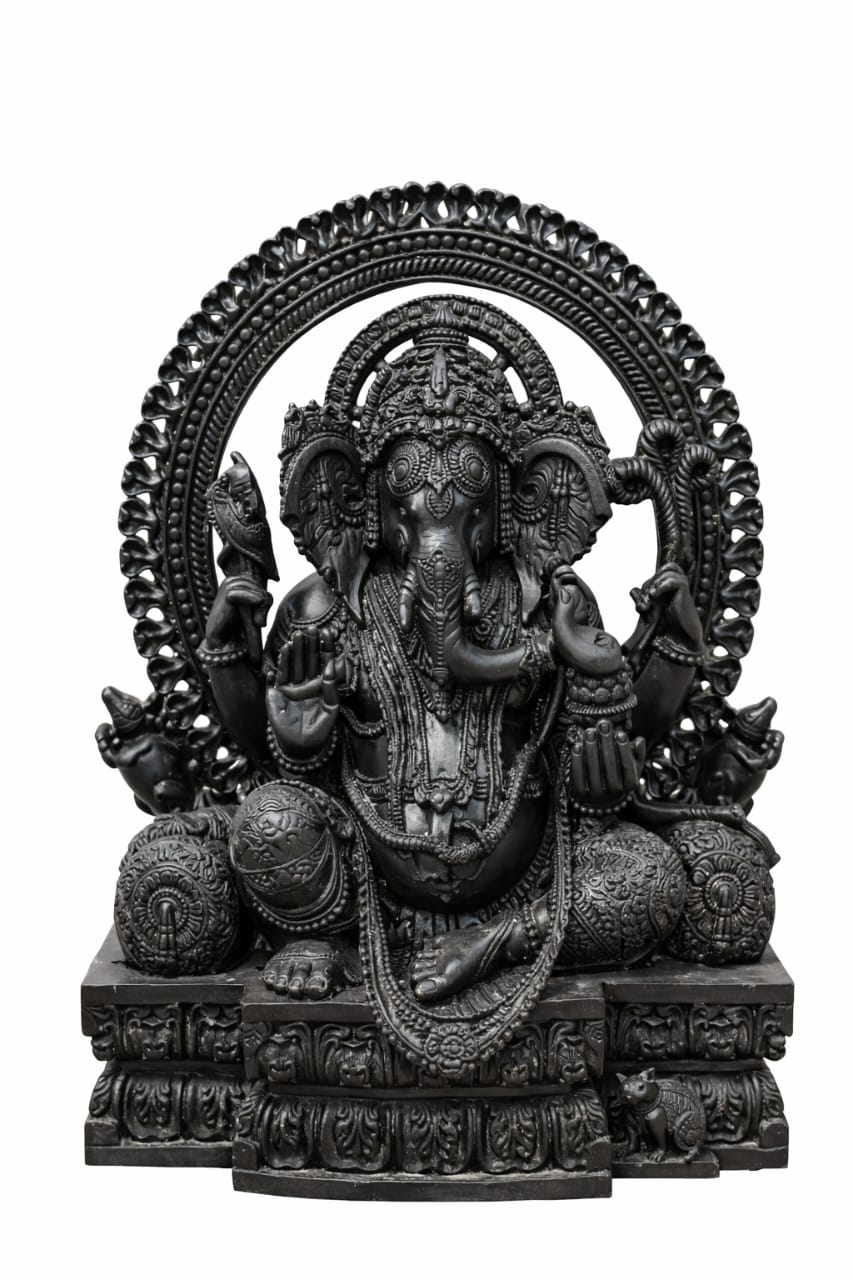 Seated Ganapati – Grand Presence
